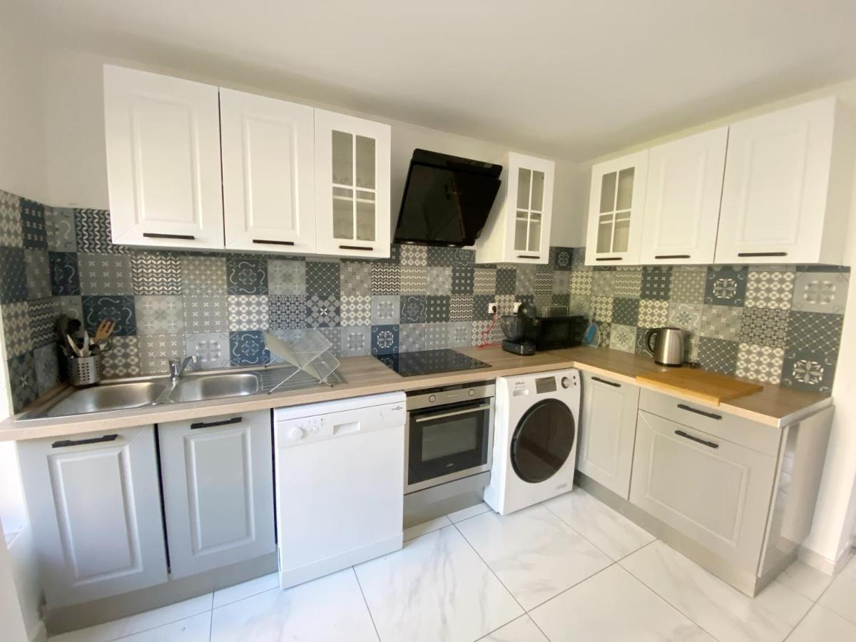 22 Chic & Cosy Grand Appart 92M2 Parking Gratuit Hypercentre Netflix Saint-Etienne  Zewnętrze zdjęcie